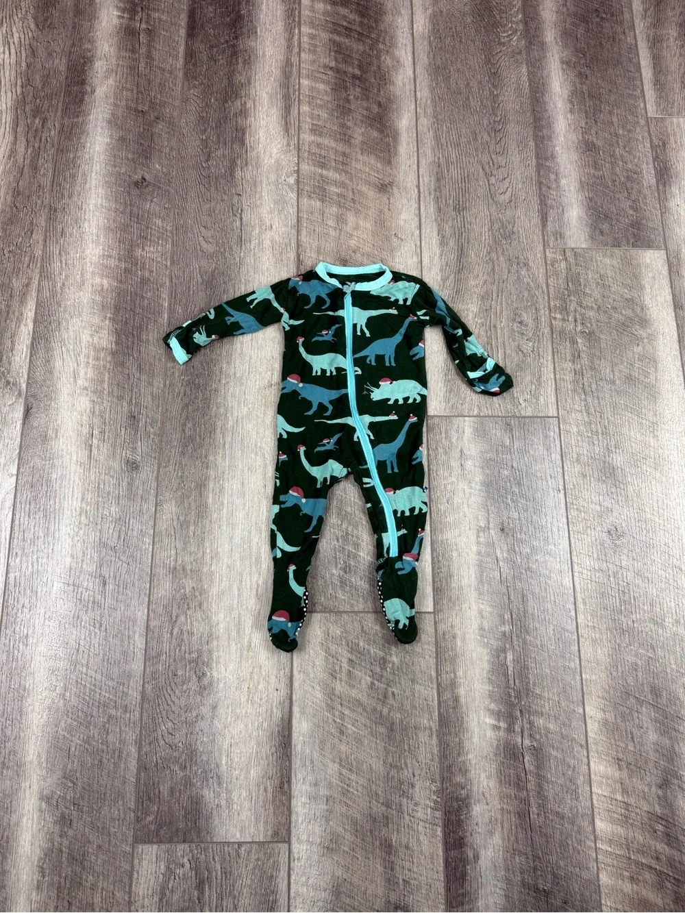 KicKee‎ Kids Green Dinosaur PJs